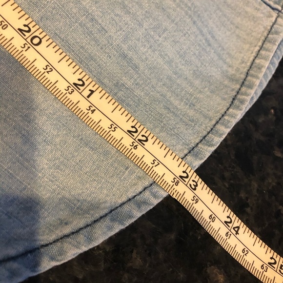 Old Navy Chambray Button Down Top Small Petite - Picture 6 of 7